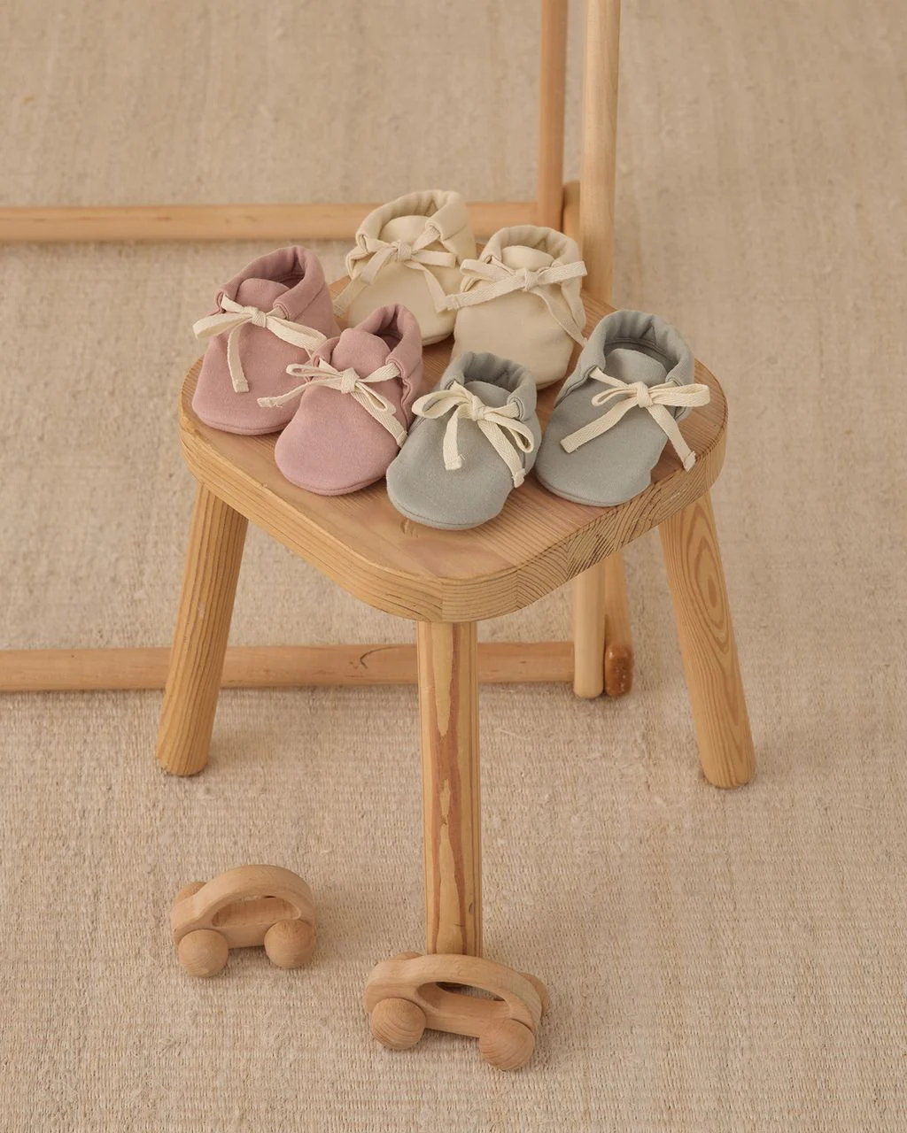 Quincy Mae Baby Booties || Sage - Image 2