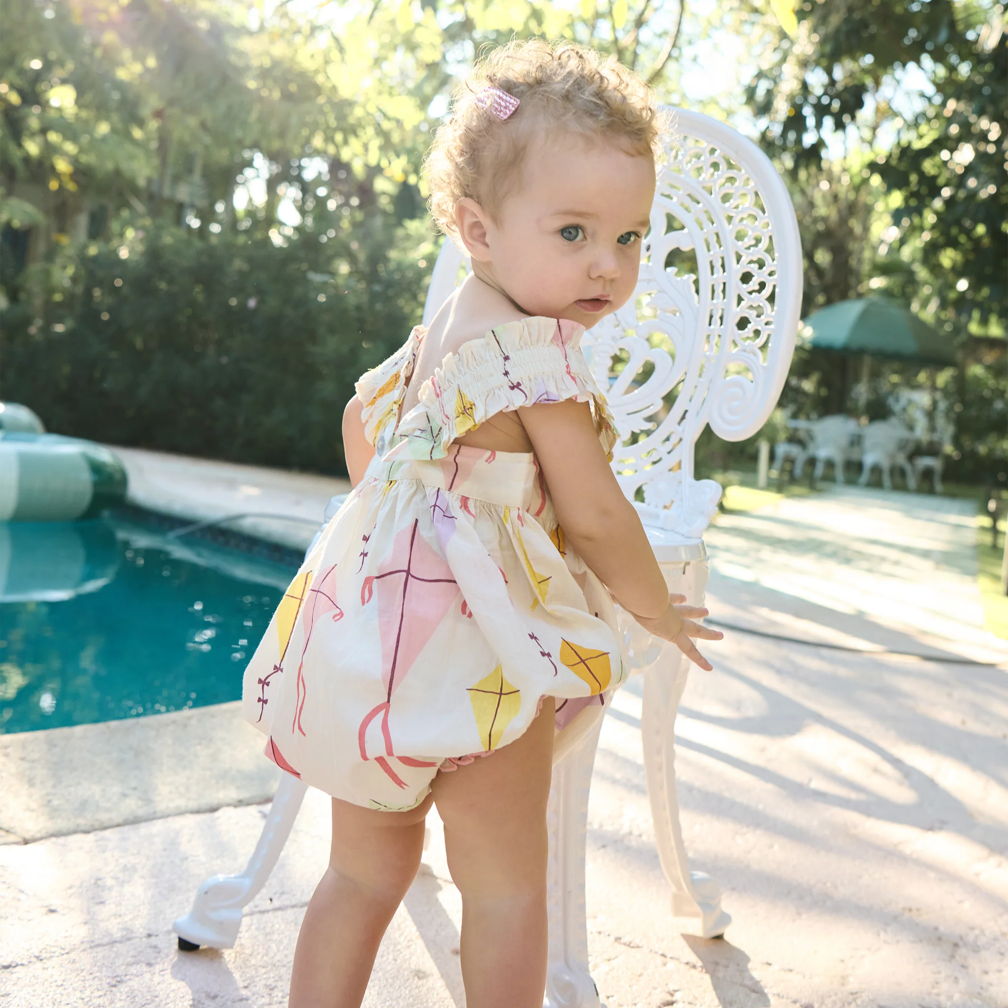 Pink Chicken - Baby Girls Via Bubble-Flying Kites - Image 2