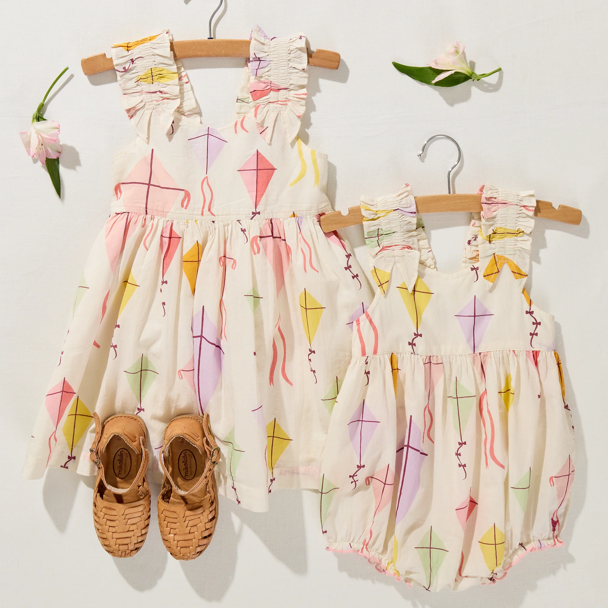 Pink Chicken - Baby Girls Via Bubble-Flying Kites - Image 5